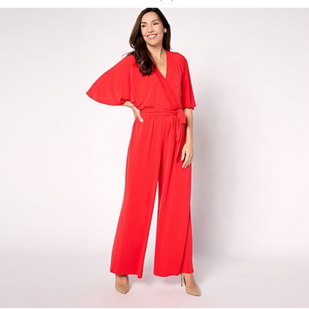 BEAUTIFUL by Lawrence Zarian The Garcelle Belted Jumpsuit ~ Red
Large EUC
